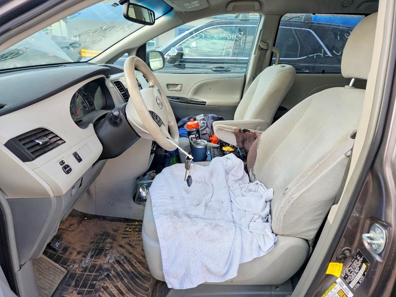 Продажа на аукционе авто 2013 Toyota Sienna, vin: 5TDKK3DC0DS323864, номер лота: 56575356