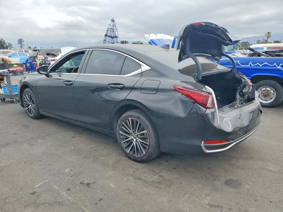 85609695 :رقم المزاد ، 58ADA1C12PU033131 vin ، 2023 Lexus Es 300h مزاد بيع