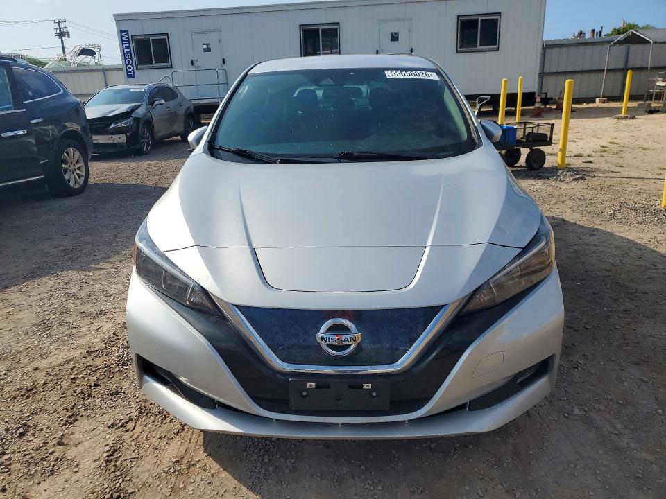2021 Nissan Leaf მანქანა იყიდება აუქციონზე, vin: 1N4AZ1CV6MC554208, აუქციონის ნომერი: 55656026