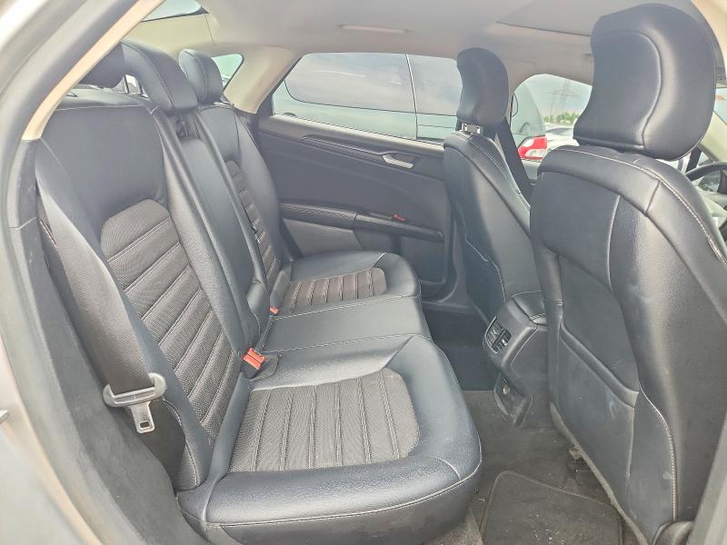 56589216 :رقم المزاد ، 3FA6P0LU2JR219361 vin ، 2018 Ford Fusion مزاد بيع
