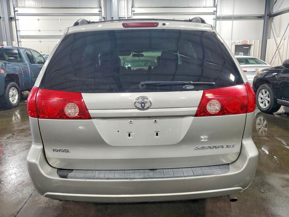 2006 Toyota Sienna მანქანა იყიდება აუქციონზე, vin: 5TDZA22C56S579533, აუქციონის ნომერი: 55635246
