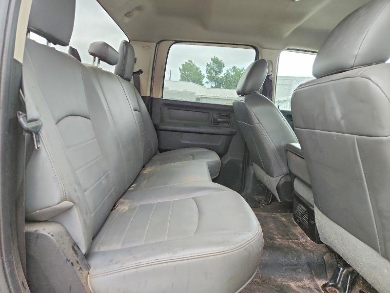 58720786 :رقم المزاد ، 3C6UR5CJ8JG116625 vin ، 2018 Ram 2500 مزاد بيع