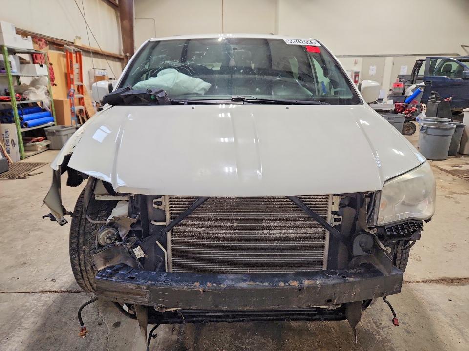 2013 Dodge Grand Caravan მანქანა იყიდება აუქციონზე, vin: 2C4RDGEG7DR613075, აუქციონის ნომერი: 55742956