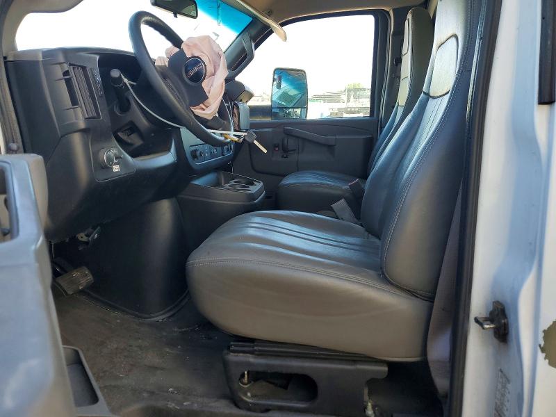 57410266 :رقم المزاد ، 7GZ37TC70NN009538 vin ، 2022 Gmc Savana مزاد بيع
