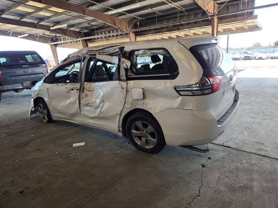 Продаж на аукціоні авто 2015 Toyota Sienna, vin: 5TDZK3DC5FS600753, номер лоту: 57435016