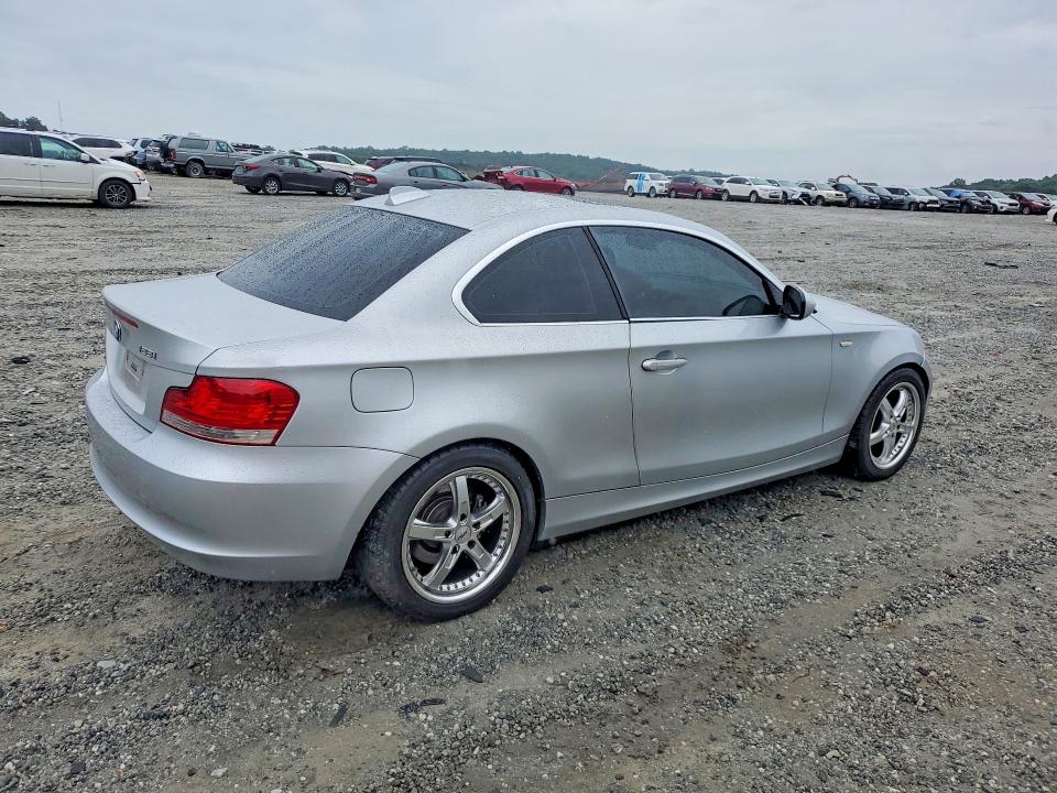 56537296 :رقم المزاد ، WBAUP9C57AVF49403 vin ، 2010 Bmw 128 مزاد بيع