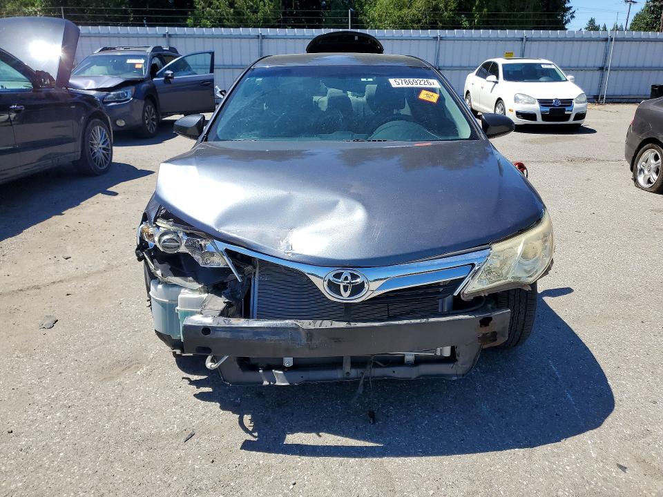 57869226 :رقم المزاد ، 4T4BF1FK7DR287973 vin ، 2013 Toyota Camry مزاد بيع