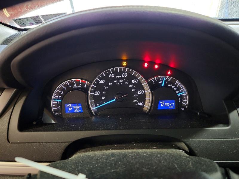 56395156 :رقم المزاد ، 4T1BF1FK0CU555688 vin ، 2012 Toyota Camry مزاد بيع