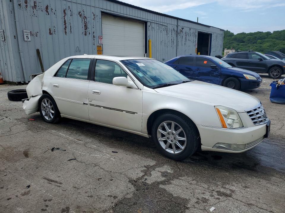 58483446 :رقم المزاد ، 1G6KD5E65BU103260 vin ، 2011 Cadillac Dts مزاد بيع