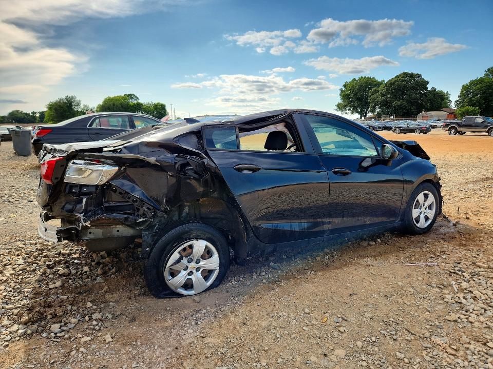 Продажа на аукционе авто 2018 Chevrolet Cruze, vin: 1G1BC5SM7J7237535, номер лота: 57762966