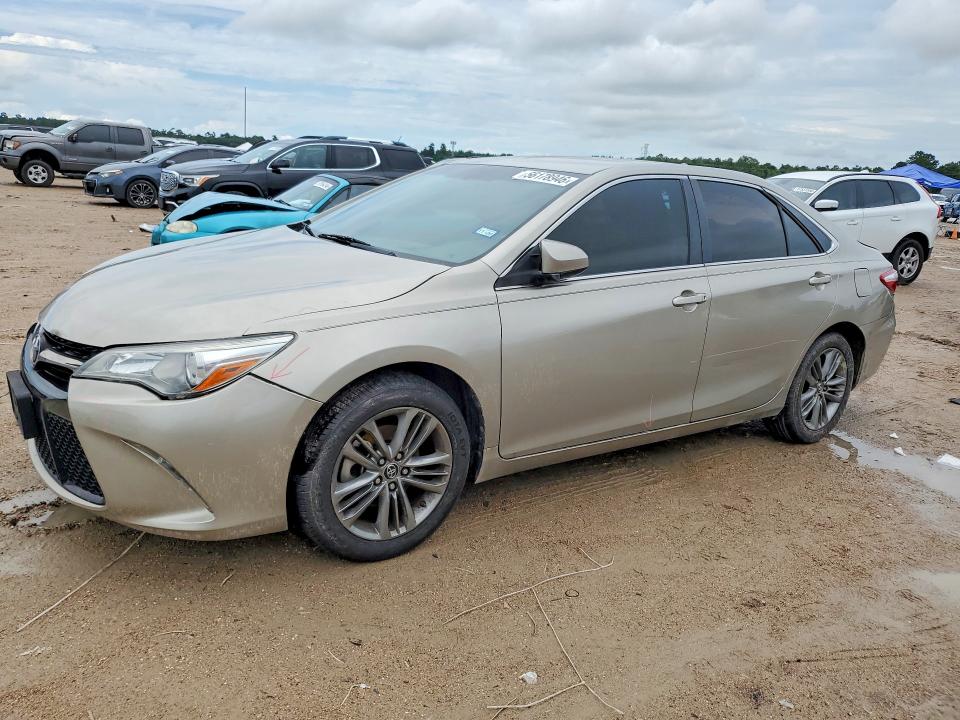 56178946 :رقم المزاد ، 4T1BF1FK6GU125105 vin ، 2016 Toyota Camry مزاد بيع