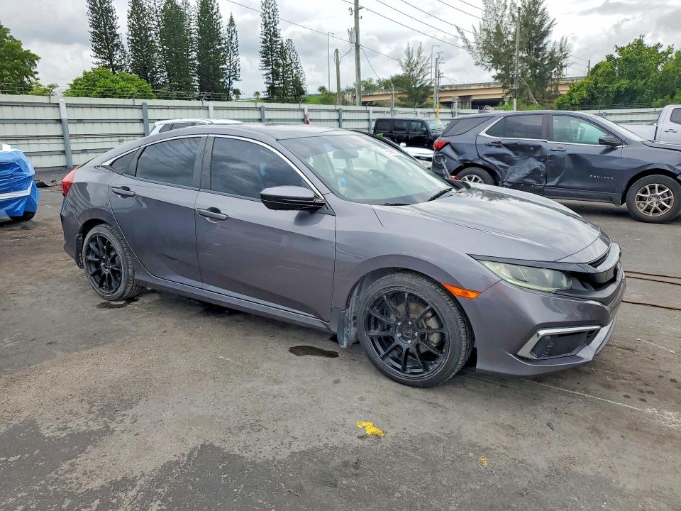 55882876 :رقم المزاد ، 19XFC2F63KE008922 vin ، 2019 Honda Civic مزاد بيع