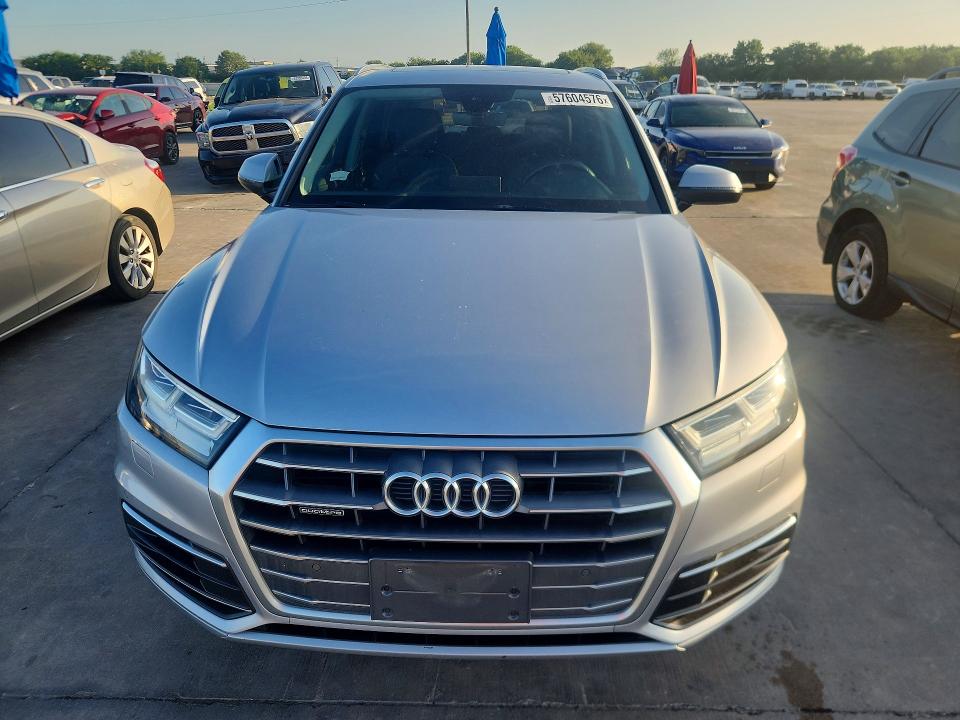 57604576 :رقم المزاد ، WA1BNAFY5J2094695 vin ، 2018 Audi Q5 مزاد بيع