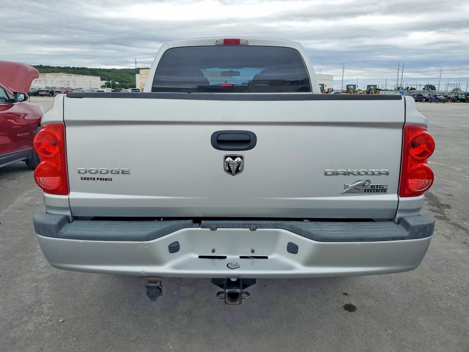 57302386 :رقم المزاد ، 1D7RE3GK0BS511691 vin ، 2011 Dodge Dakota مزاد بيع
