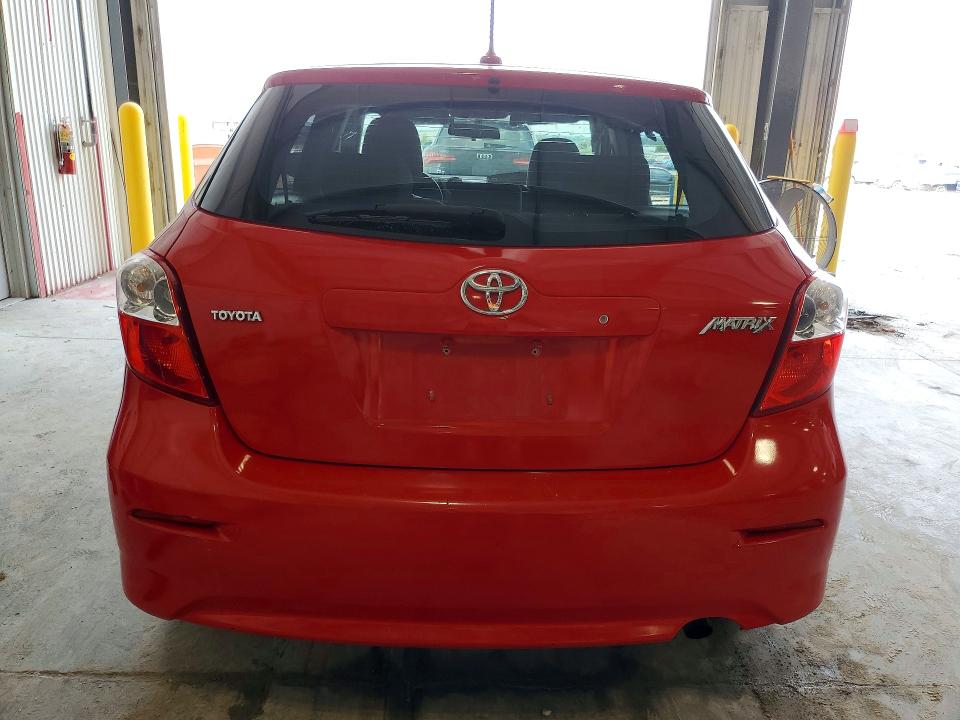 55328486 :رقم المزاد ، 2T1KU4EE1AC199138 vin ، 2010 Toyota Matrix مزاد بيع