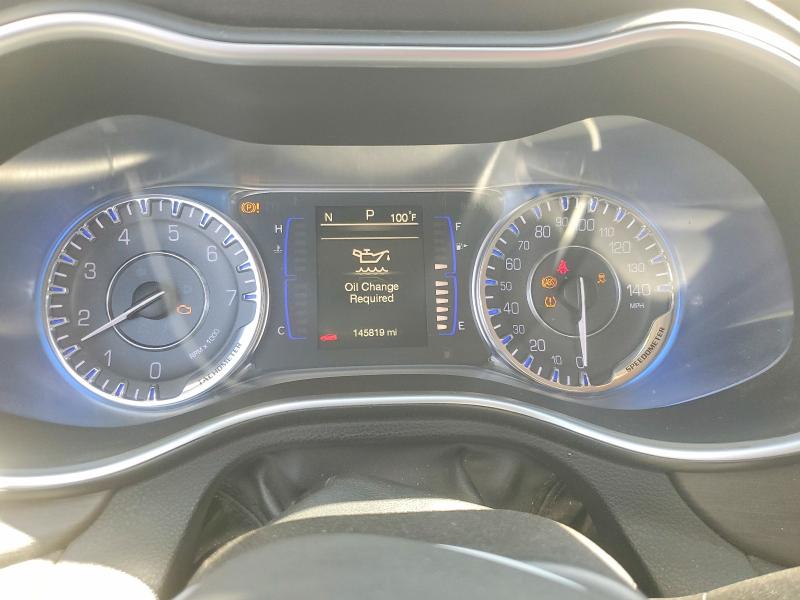 56105916 :رقم المزاد ، 1C3CCCAB8HN510119 vin ، 2017 Chrysler 200 مزاد بيع