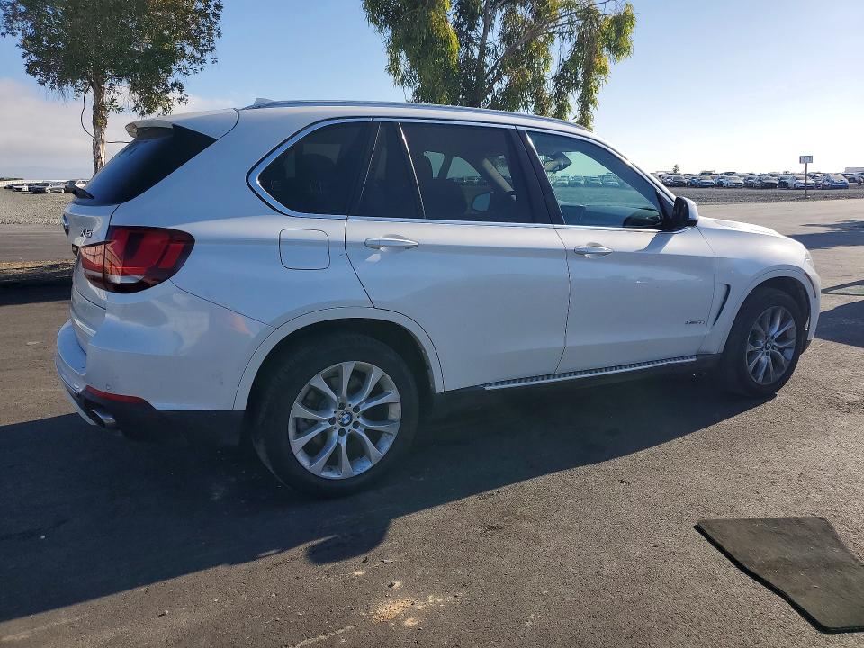 58138516 :رقم المزاد ، 5UXKR0C55F0K66482 vin ، 2015 Bmw X5 مزاد بيع