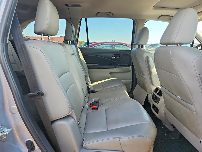 Продаж на аукціоні авто 2018 Honda Pilot, vin: 5FNYF6H63JB067126, номер лоту: 58776236