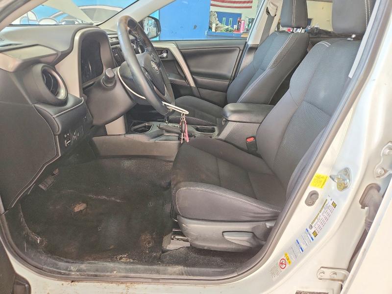 56220756 :رقم المزاد ، 2T3RFREV1JW815190 vin ، 2018 Toyota Rav4 مزاد بيع