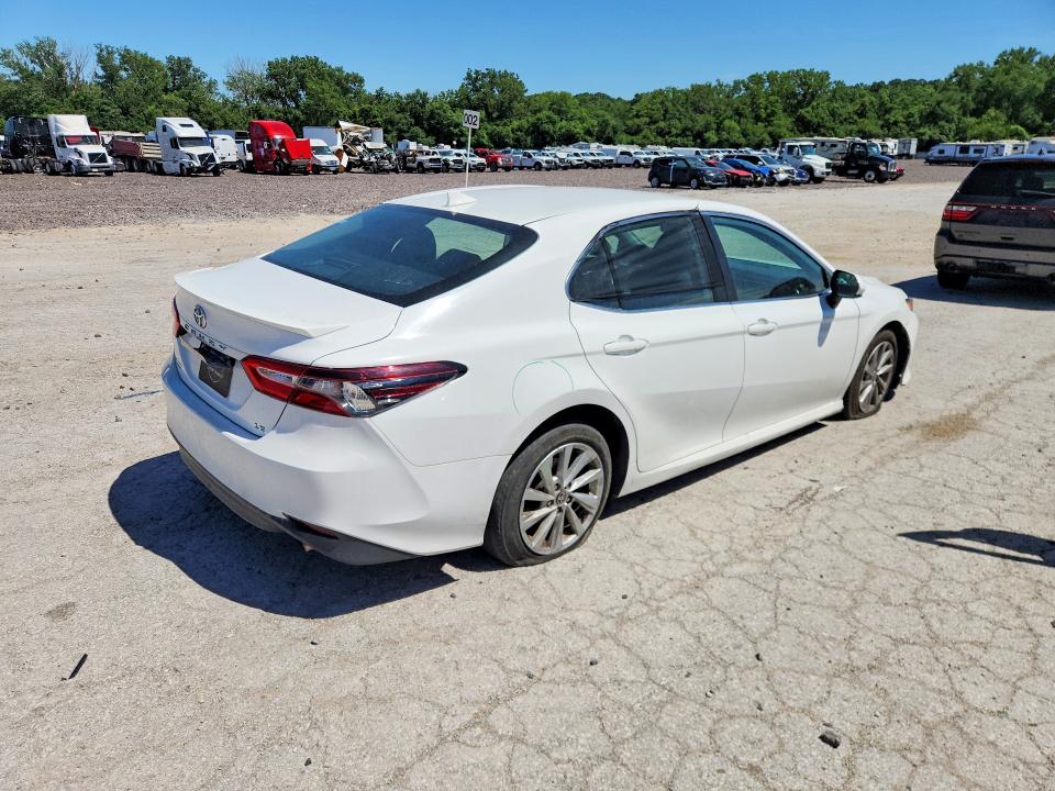 Aukcja sprzedaży 2022 Toyota Camry, vin: 4T1C11AK6NU620668, numer aukcji: 57344476