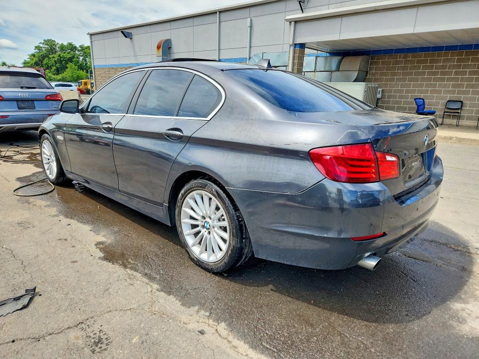 2011 Bmw 535 მანქანა იყიდება აუქციონზე, vin: WBAFR7C53BC601689, აუქციონის ნომერი: 57735406