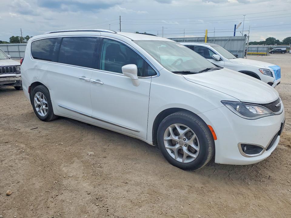56429306 :رقم المزاد ، 2C4RC1EG0HR570186 vin ، 2017 Chrysler Pacifica مزاد بيع