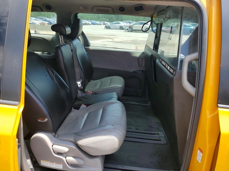 Продажа на аукционе авто 2017 Toyota Sienna, vin: 5TDZZ3DC3HS844531, номер лота: 57141166