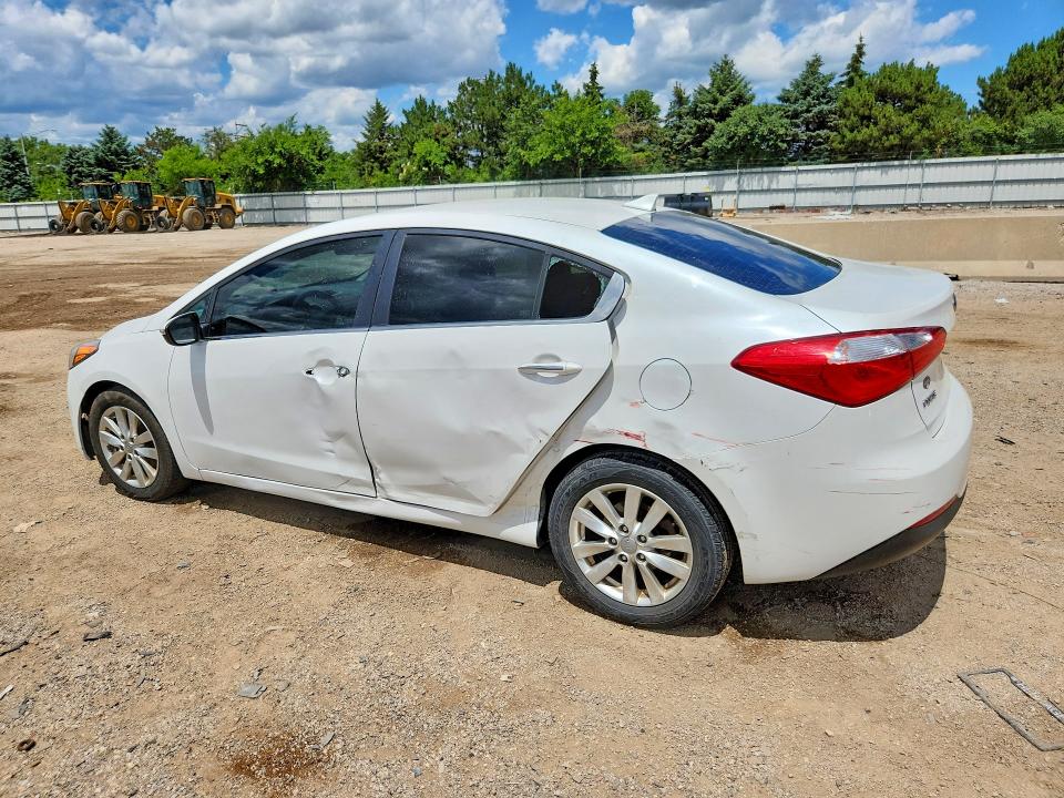 2015 Kia Forte მანქანა იყიდება აუქციონზე, vin: KNAFX4A89F5318189, აუქციონის ნომერი: 58229316