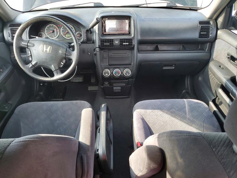 57007006 :رقم المزاد ، SHSRD78805U322282 vin ، 2005 Honda Cr-v مزاد بيع