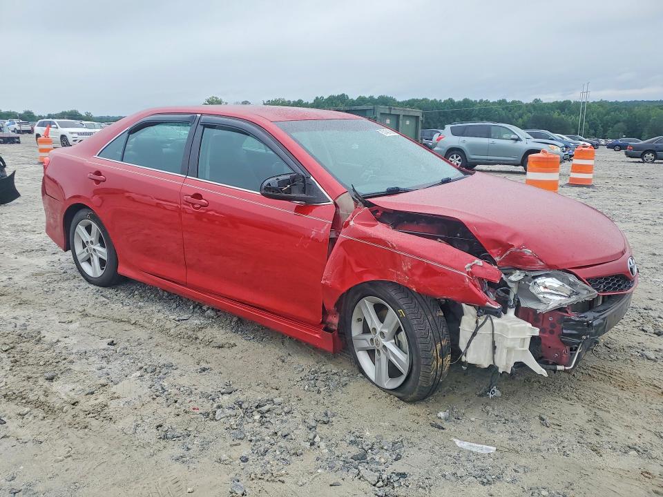 57431906 :رقم المزاد ، 4T1BF1FK5DU709684 vin ، 2013 Toyota Camry مزاد بيع