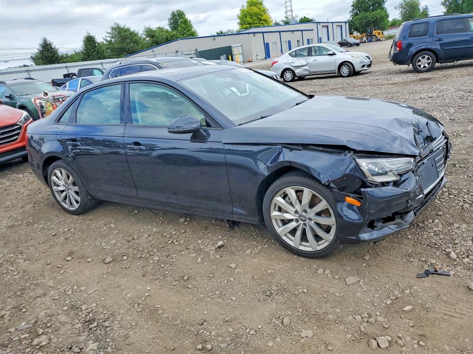 56573026 :رقم المزاد ، WAUANAF4XHN007040 vin ، 2017 Audi A4 مزاد بيع