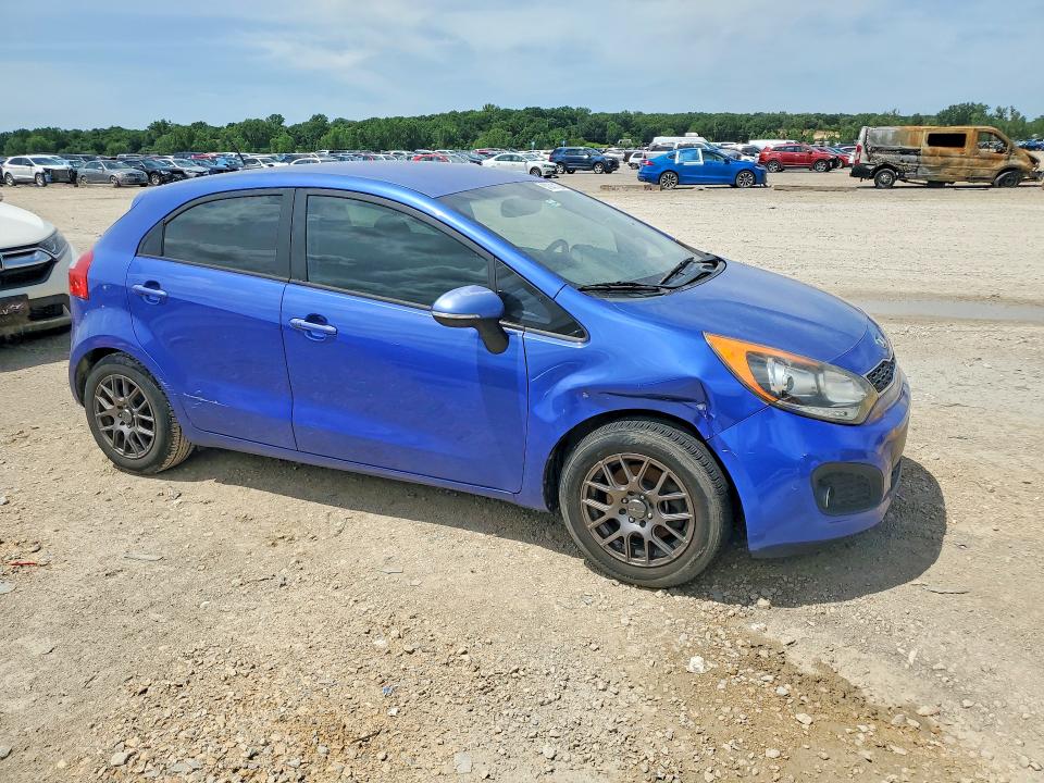 2013 Kia Rio 5-door მანქანა იყიდება აუქციონზე, vin: KNADN5A35D6149383, აუქციონის ნომერი: 57043156