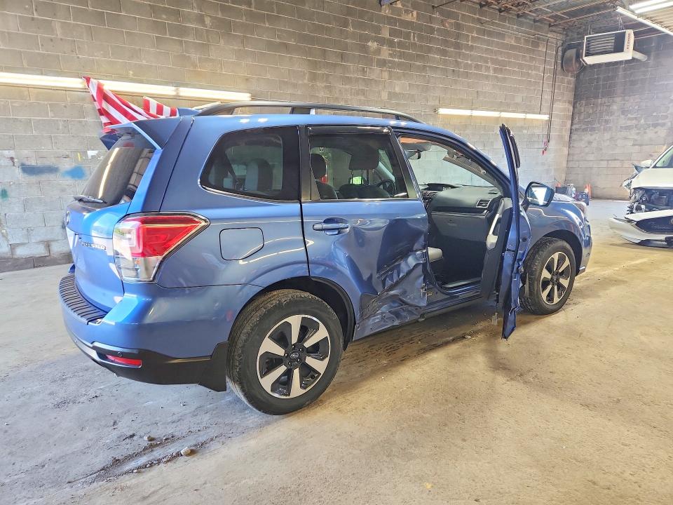 Продажа на аукционе авто 2018 Subaru Forester, vin: JF2SJARC7JH531743, номер лота: 57190916