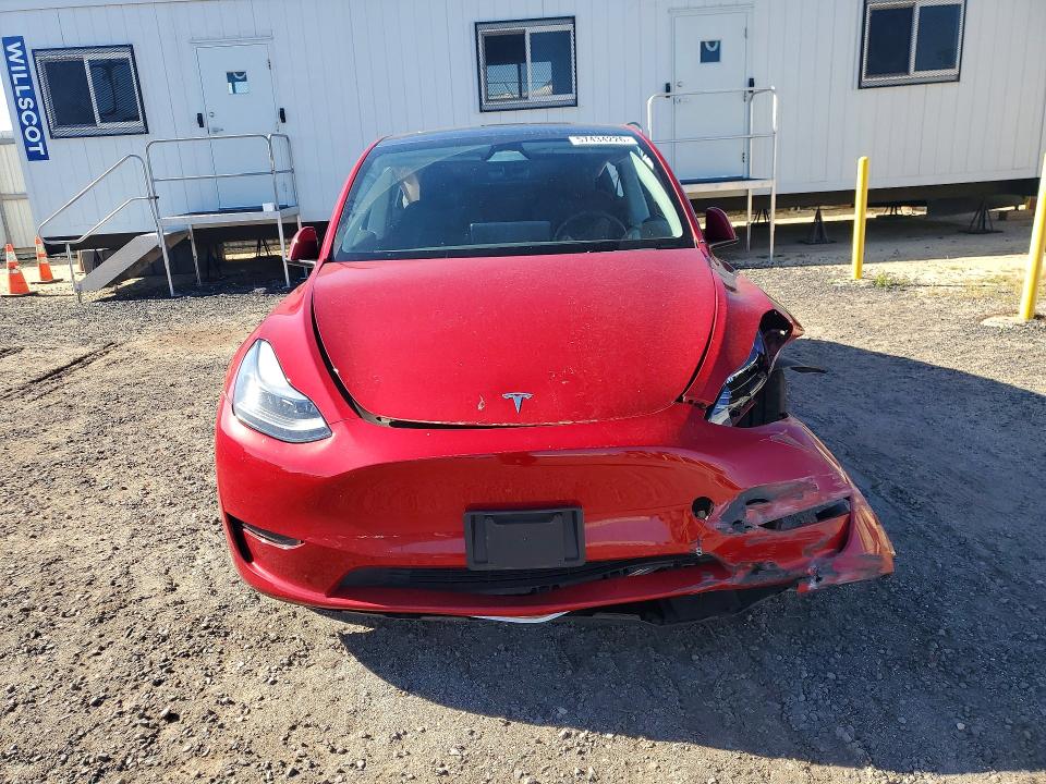 57434226 :رقم المزاد ، 7SAYGDEE8PF928230 vin ، 2023 Tesla Model Y مزاد بيع