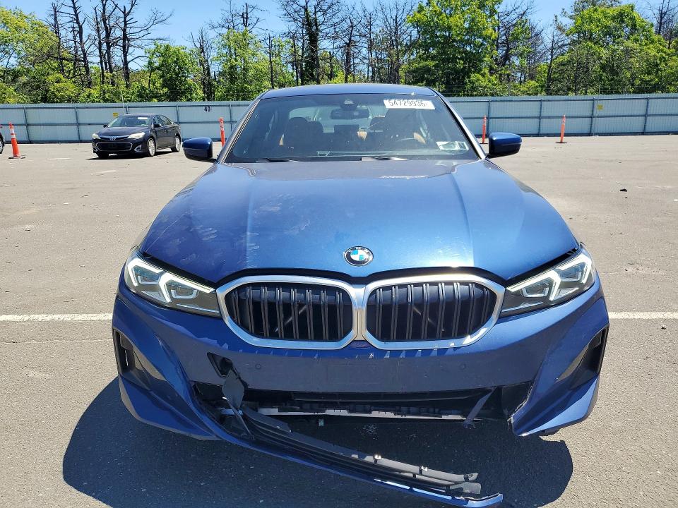 54729936 :رقم المزاد ، 3MW89FF01P8D61060 vin ، 2023 Bmw 330xi مزاد بيع