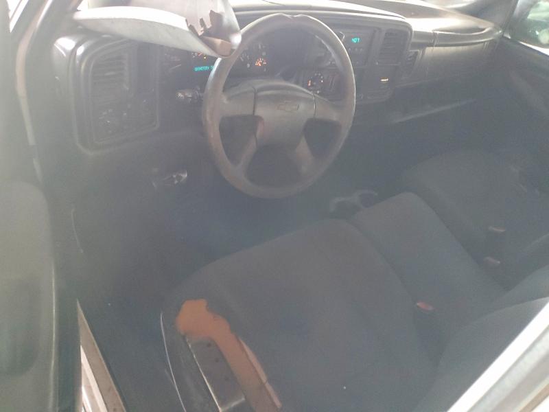 57459066 :رقم المزاد ، 1GCHC29UX4E382459 vin ، 2004 Chevrolet Silverado مزاد بيع