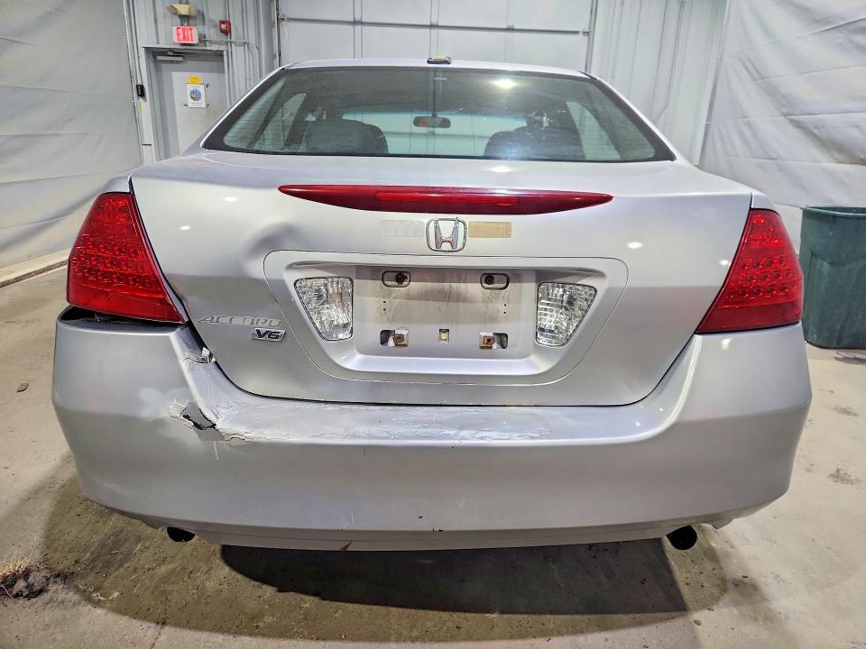 55474056 :رقم المزاد ، 1HGCM66876A030425 vin ، 2006 Honda Accord مزاد بيع