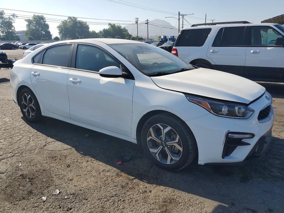 2021 Kia Forte მანქანა იყიდება აუქციონზე, vin: 3KPF24AD6ME349609, აუქციონის ნომერი: 56129336