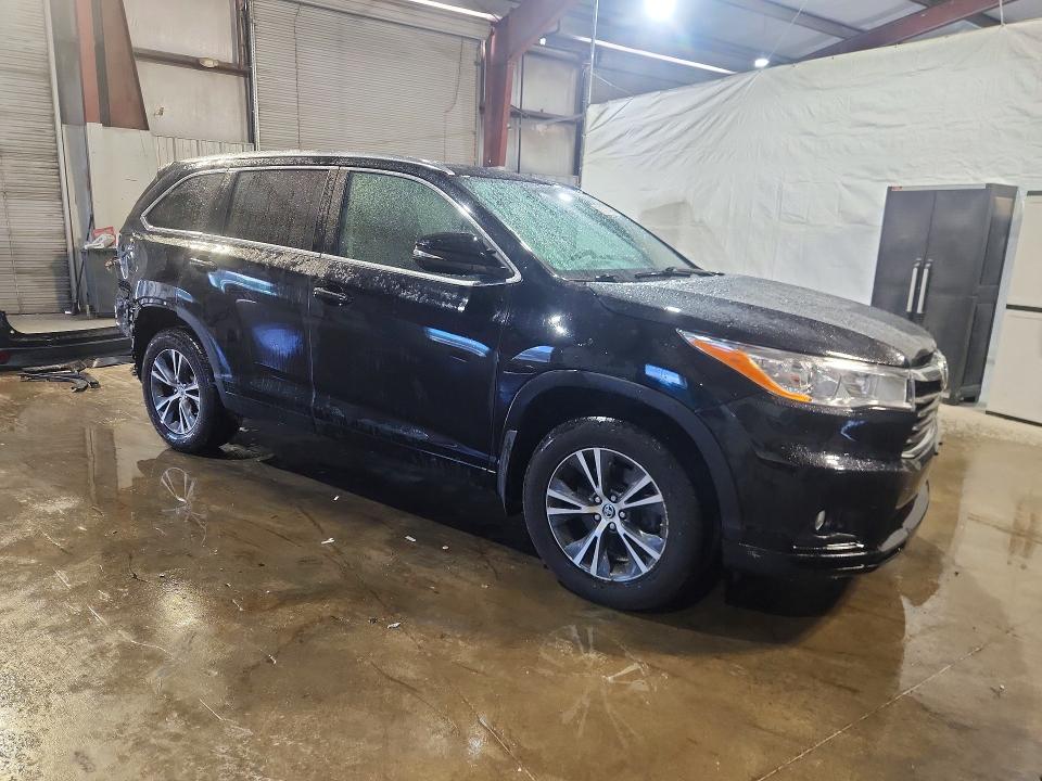 2016 Toyota Highlander მანქანა იყიდება აუქციონზე, vin: 5TDJKRFH1GS241881, აუქციონის ნომერი: 57677496
