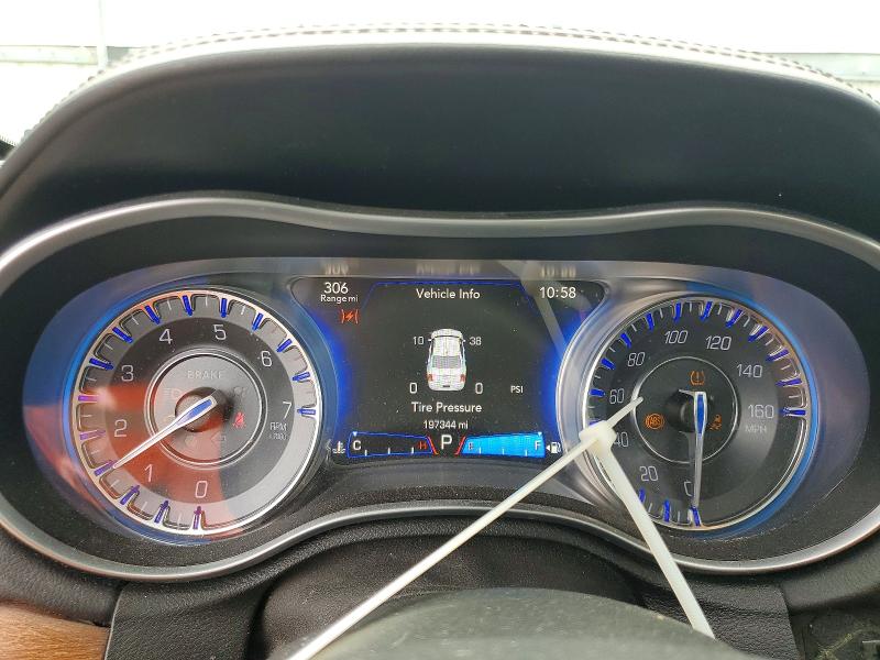 2015 Chrysler 300c მანქანა იყიდება აუქციონზე, vin: 2C3CCAPT5FH760234, აუქციონის ნომერი: 56950666