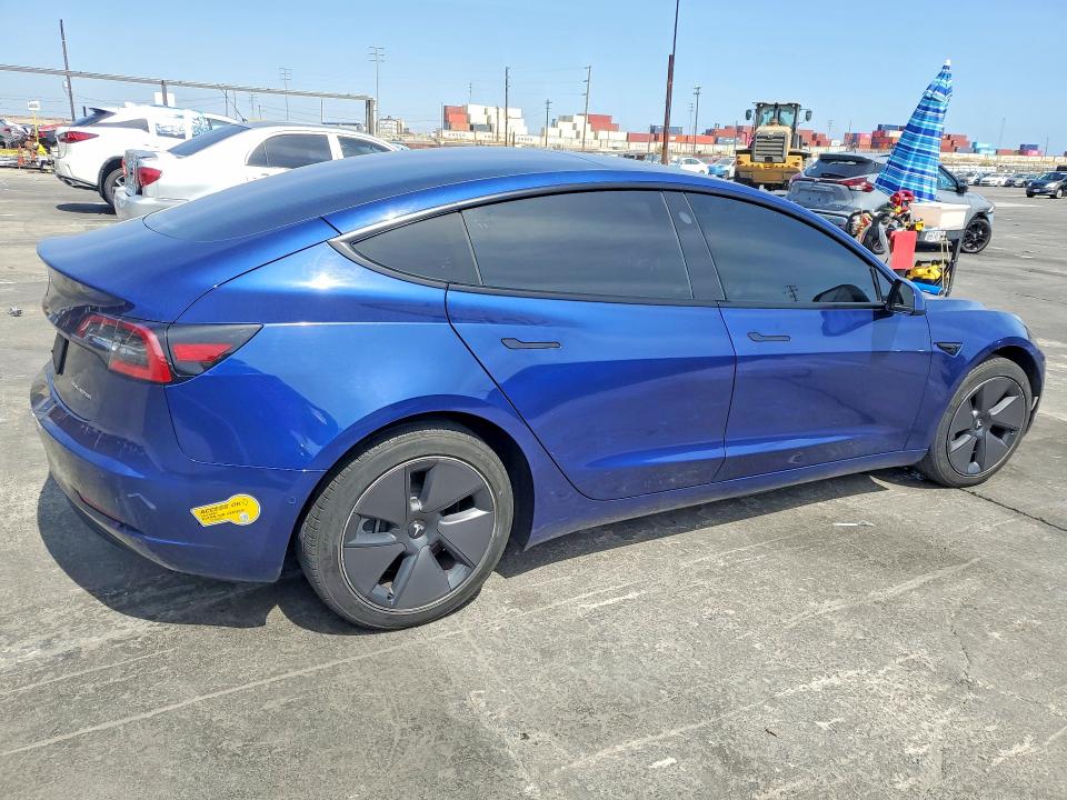 56691766 :رقم المزاد ، 5YJ3E1EB9MF069260 vin ، 2021 Tesla Model 3 مزاد بيع