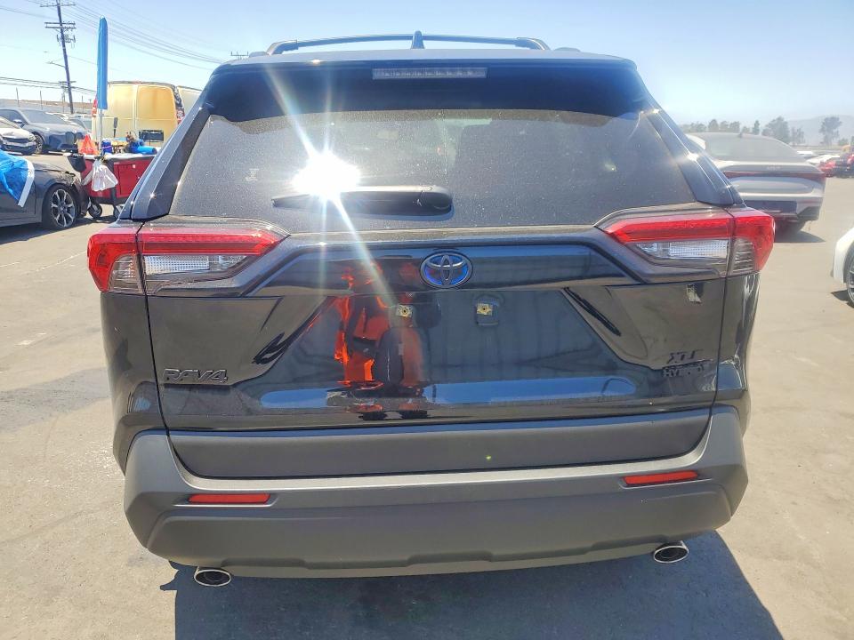 57387446 :رقم المزاد ، JTMRWRFV4RD228408 vin ، 2024 Toyota Rav4 Hybrid مزاد بيع