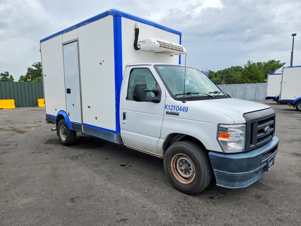 55573366 :رقم المزاد ، 1FDWE3FKXPDD09740 vin ، 2023 Ford E350 مزاد بيع