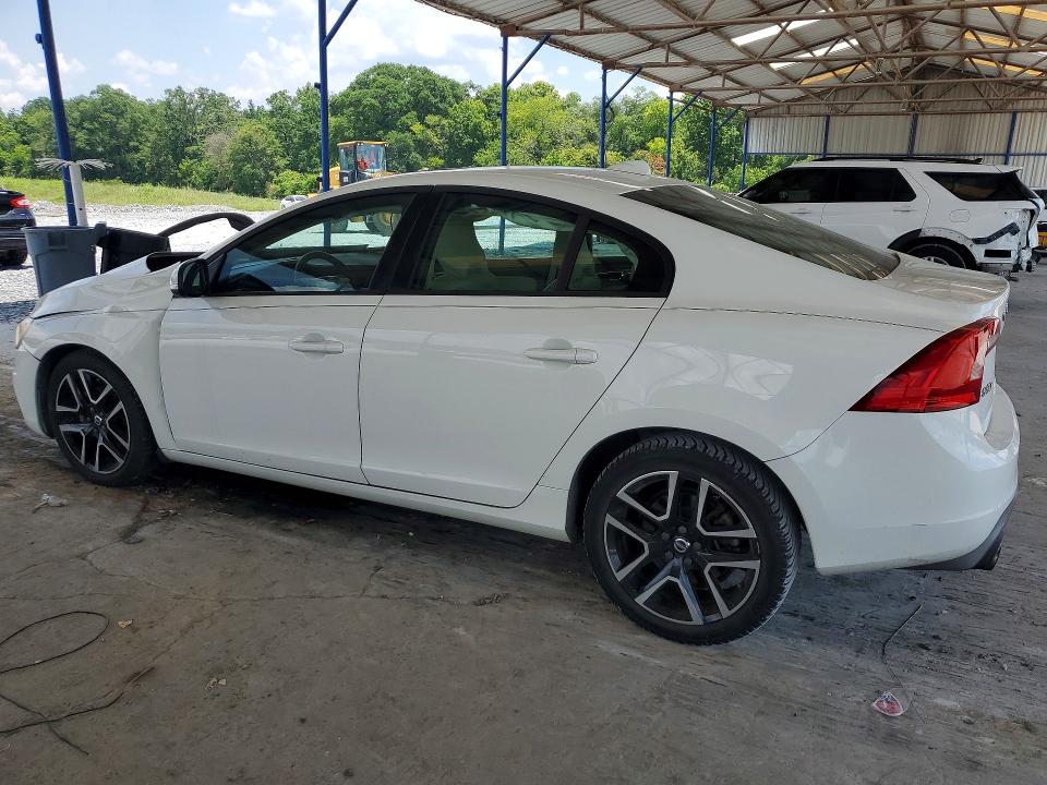 2017 Volvo S60 მანქანა იყიდება აუქციონზე, vin: YV126MFL7H2422731, აუქციონის ნომერი: 57040916