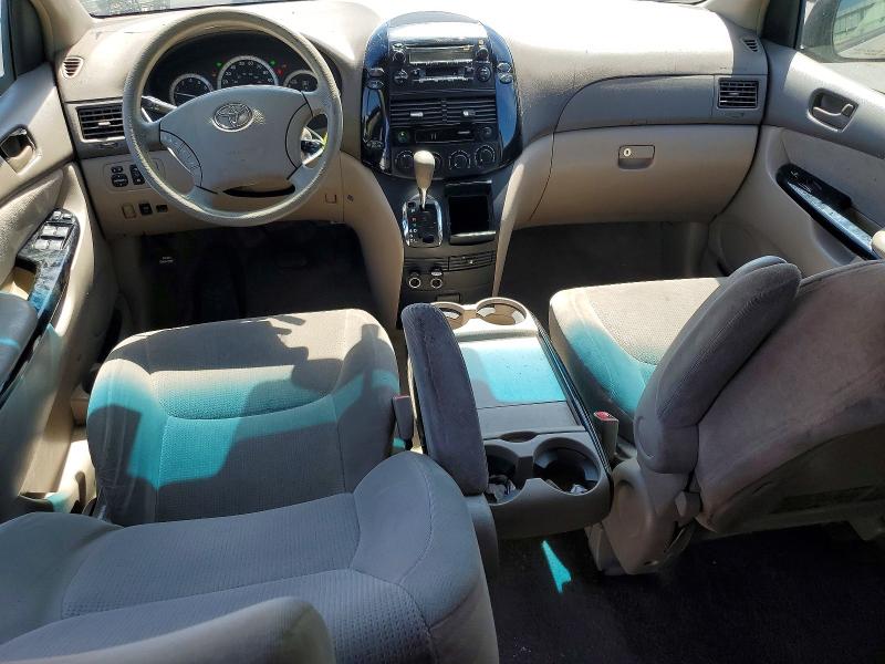 55930216 :رقم المزاد ، 5TDBA23C74S003844 vin ، 2004 Toyota Sienna مزاد بيع