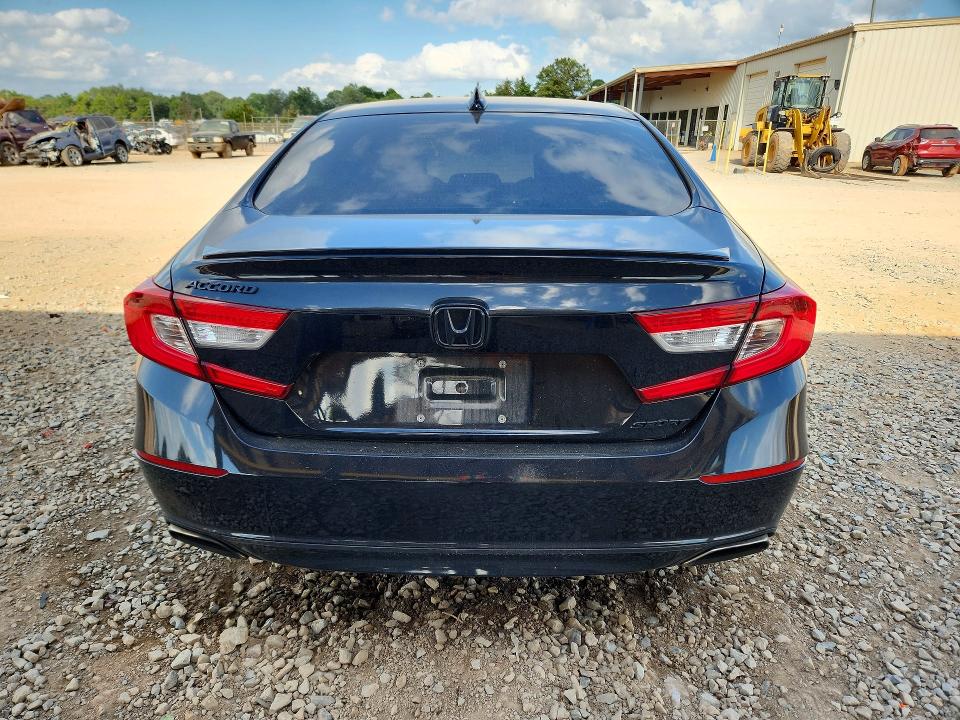 Aukcja sprzedaży 2018 Honda Accord, vin: 1HGCV1F36JA242827, numer aukcji: 57269726