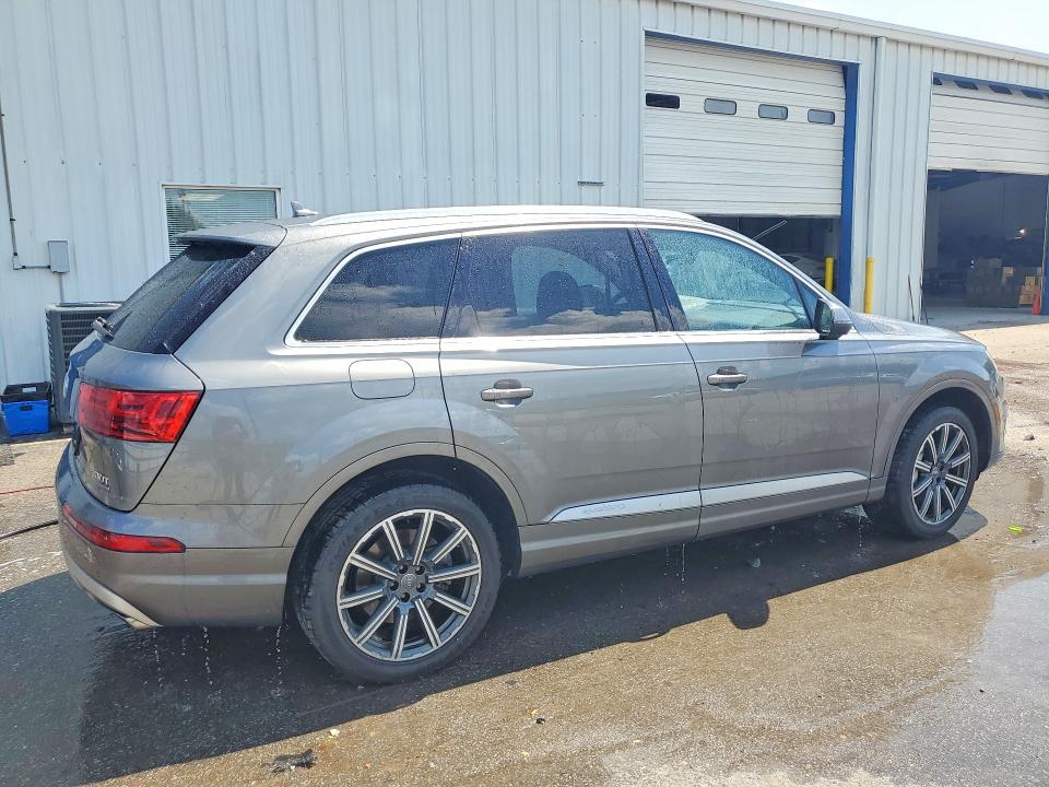 Продажа на аукционе авто 2017 Audi Q7, vin: WA1LAAF7XHD015494, номер лота: 56778566