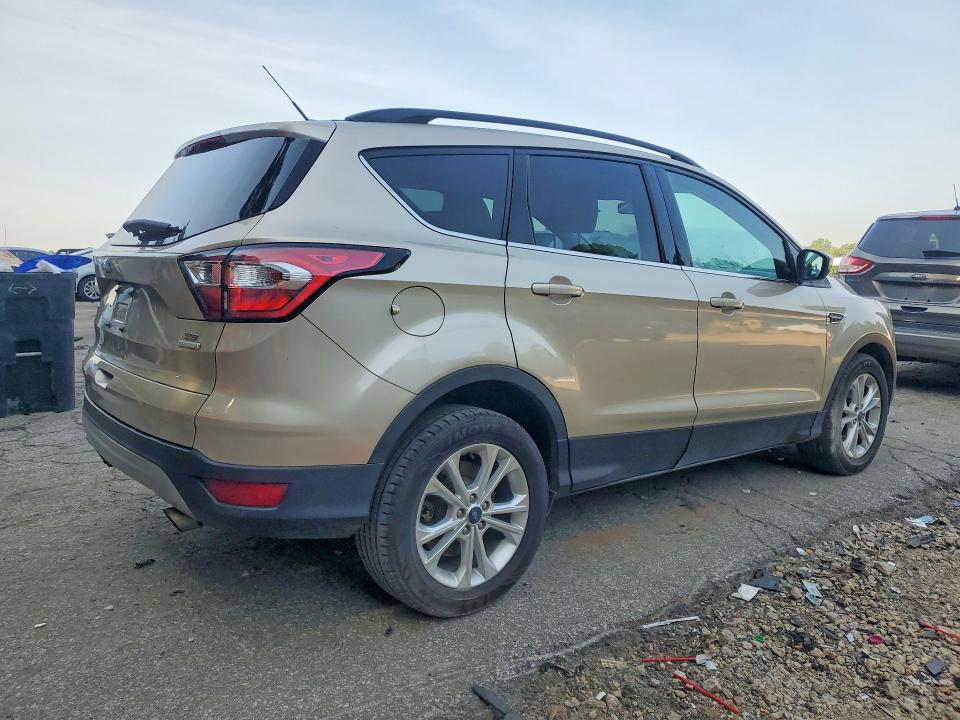 2017 Ford Escape მანქანა იყიდება აუქციონზე, vin: 1FMCU0GD0HUD04620, აუქციონის ნომერი: 58920326