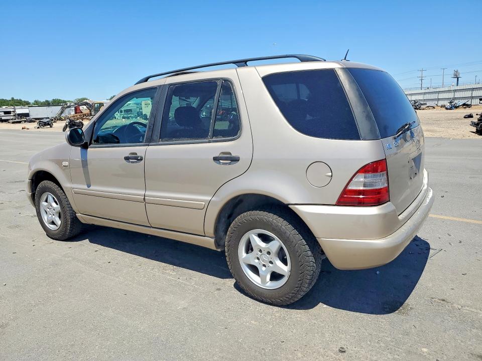 57425786 :رقم المزاد ، 4JGAB54E61A277132 vin ، 2001 Mercedes-benz Ml مزاد بيع