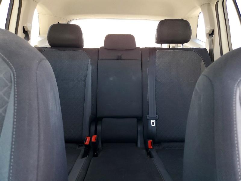 58622896 :رقم المزاد ، 3VV1B7AX6JM115849 vin ، 2018 Volkswagen Tiguan مزاد بيع